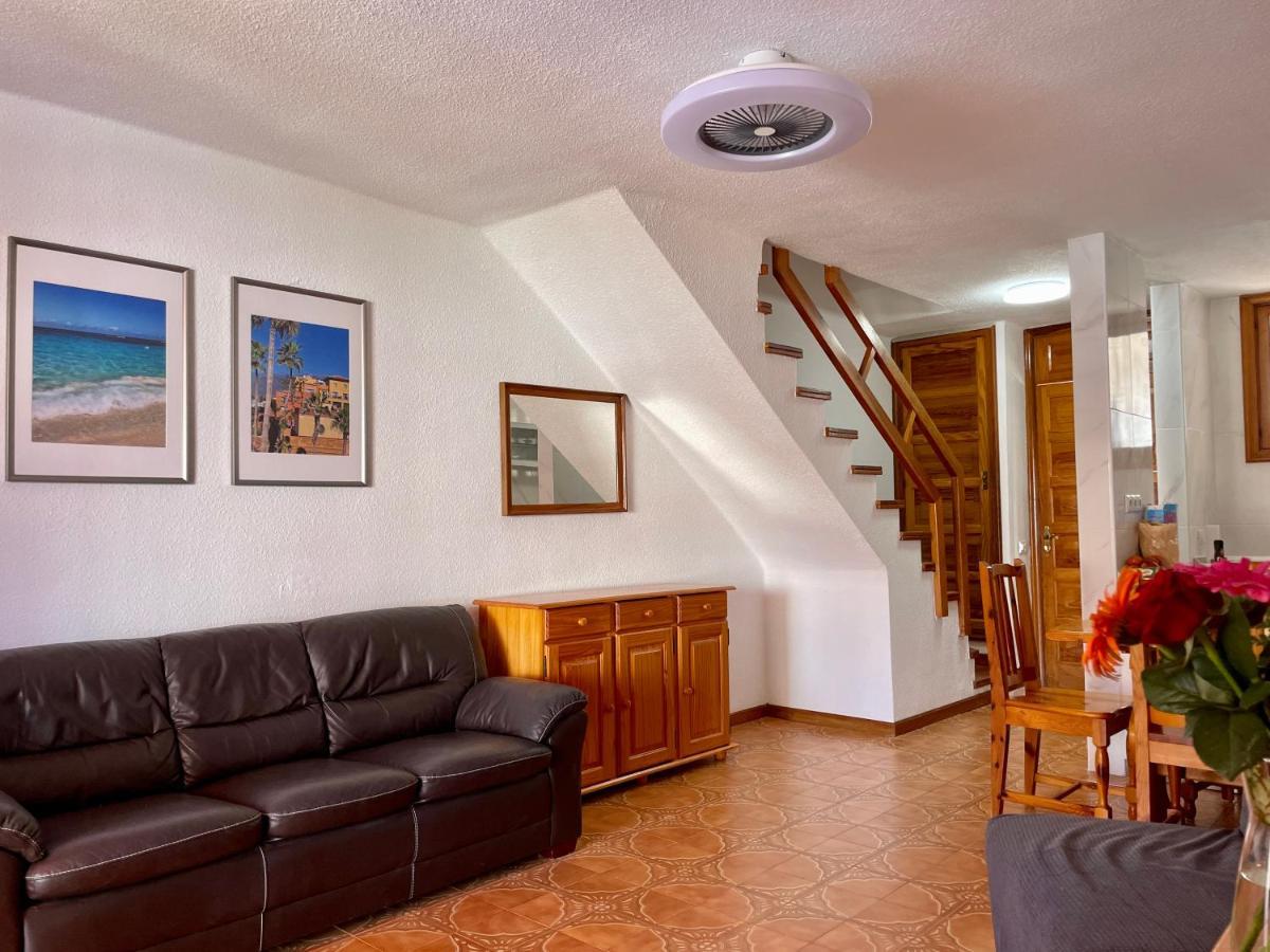 Sunny 2-Bedroom Apartment In Parque Santiago II Playa de las Américas Extérieur photo