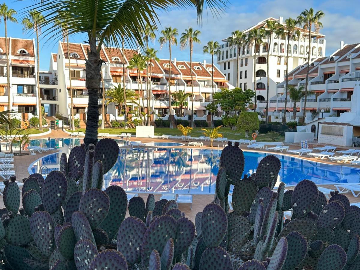 Sunny 2-Bedroom Apartment In Parque Santiago II Playa de las Américas Extérieur photo