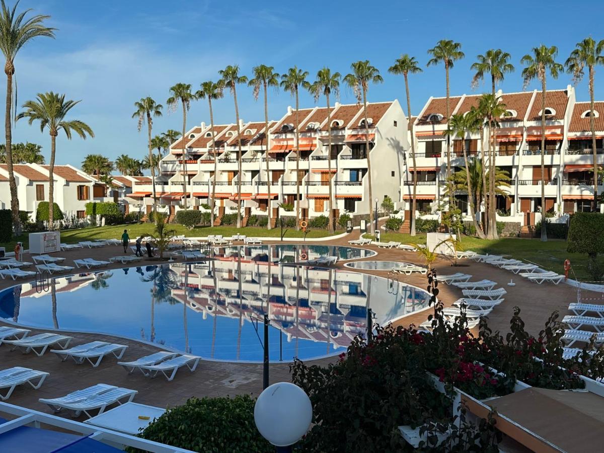 Sunny 2-Bedroom Apartment In Parque Santiago II Playa de las Américas Extérieur photo