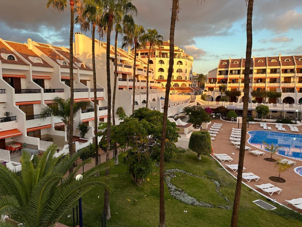 Sunny 2-Bedroom Apartment In Parque Santiago II Playa de las Américas Extérieur photo