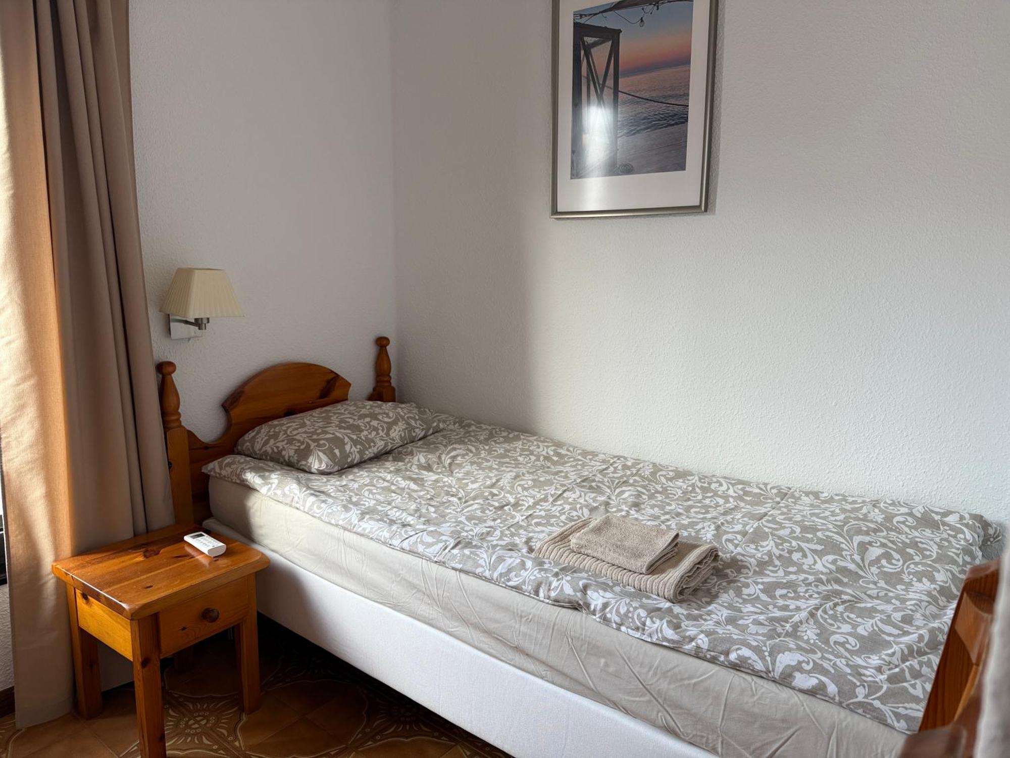 Sunny 2-Bedroom Apartment In Parque Santiago II Playa de las Américas Extérieur photo
