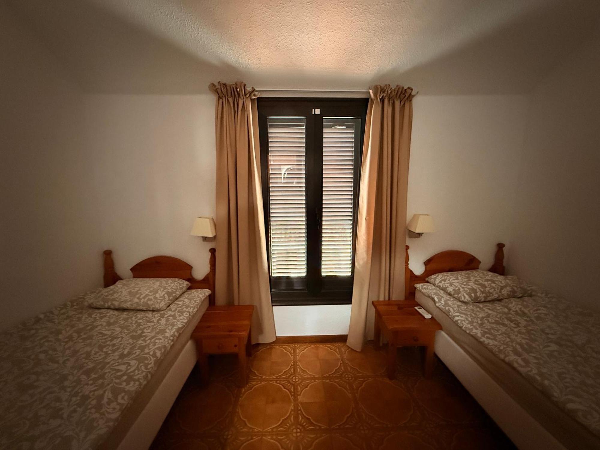 Sunny 2-Bedroom Apartment In Parque Santiago II Playa de las Américas Extérieur photo